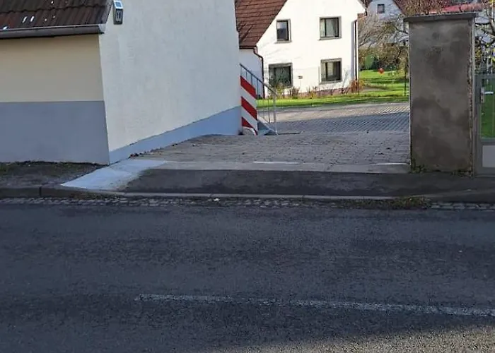 Hauptstr 10- 04603 Remsa Appartement Windischleuba